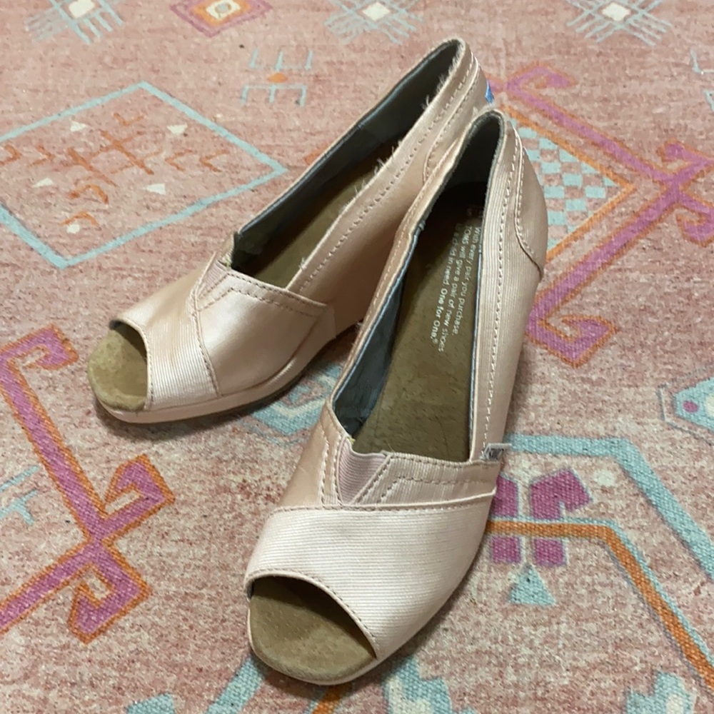 Toms Open Toe Wedge Heels